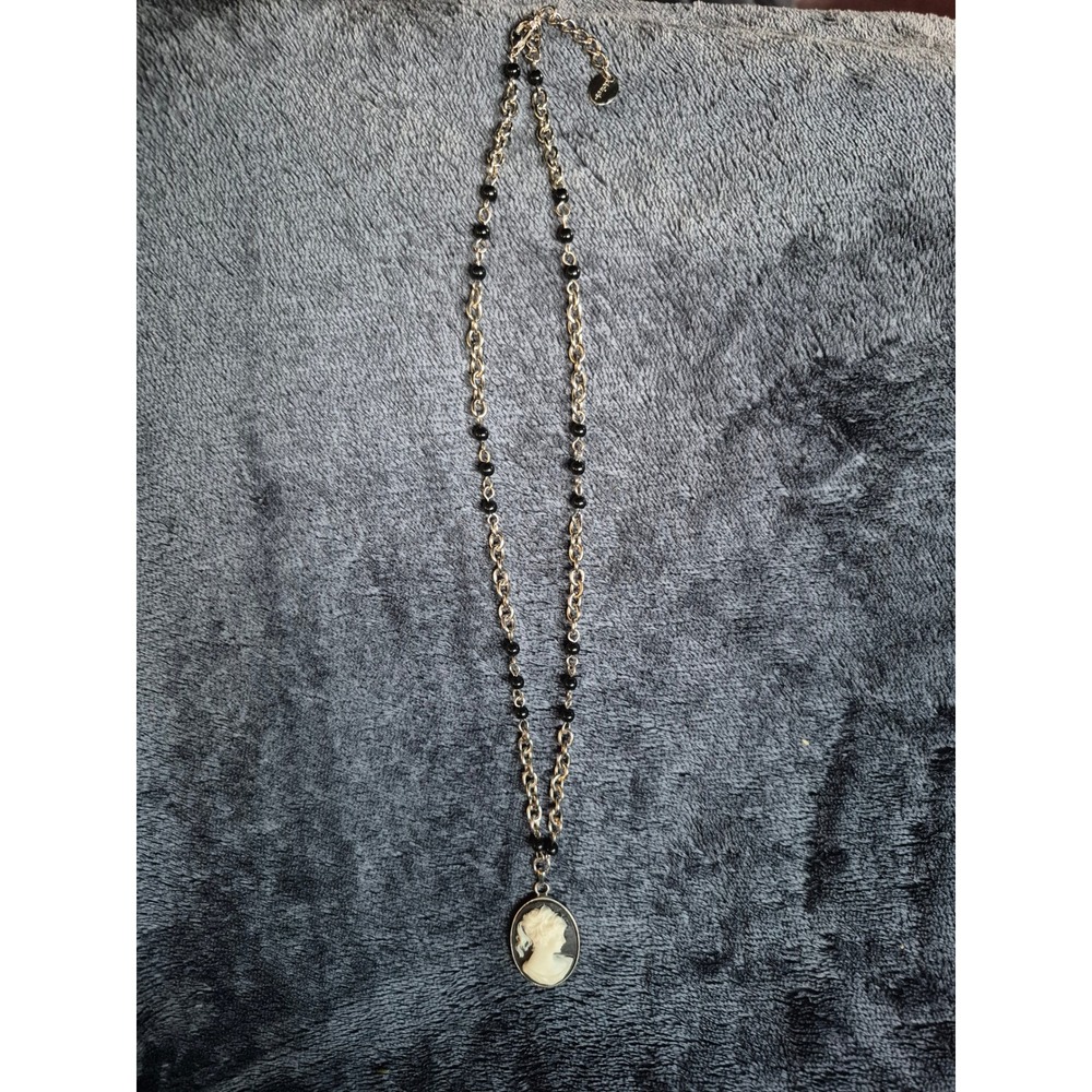 Claire's Cameo Necklace Black Beaded Victorian Gothic Y2K‎ Pendant Jewelry